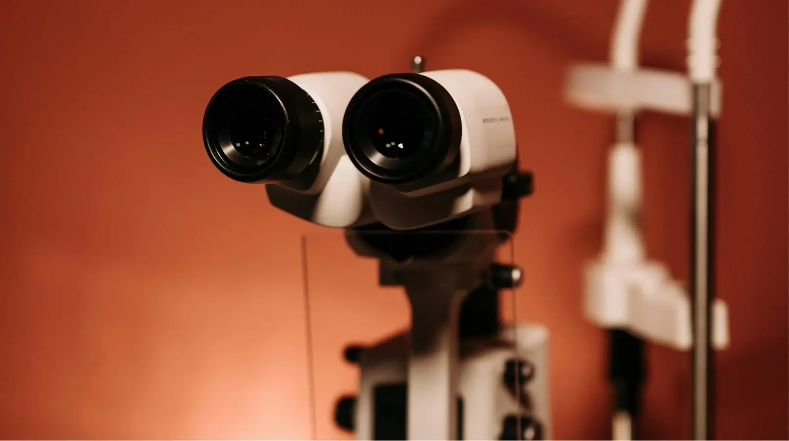 Equipement technologique pour consultations ophtalmologiques à Margny-lès-Compiègne